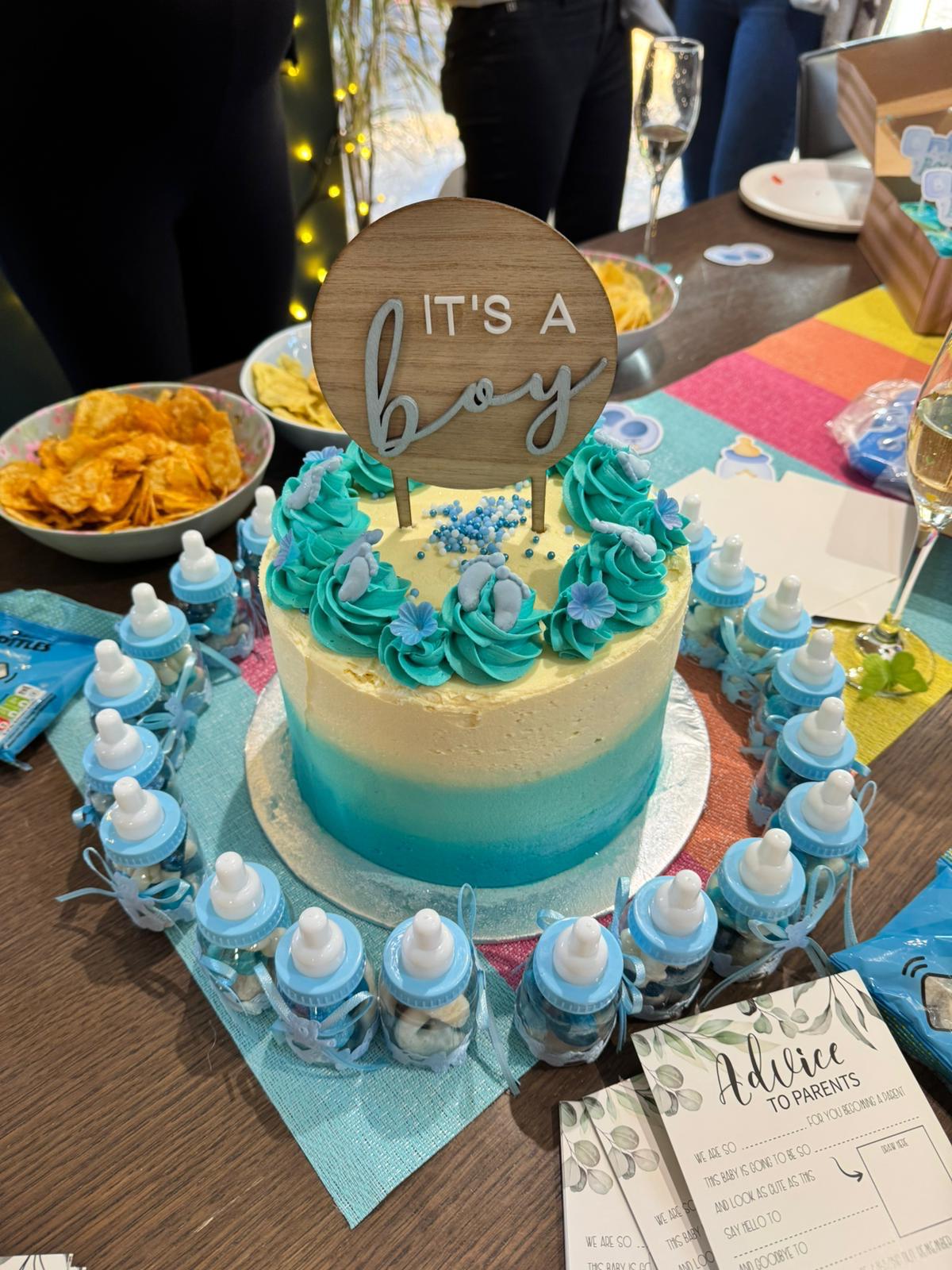 Blue birthday table