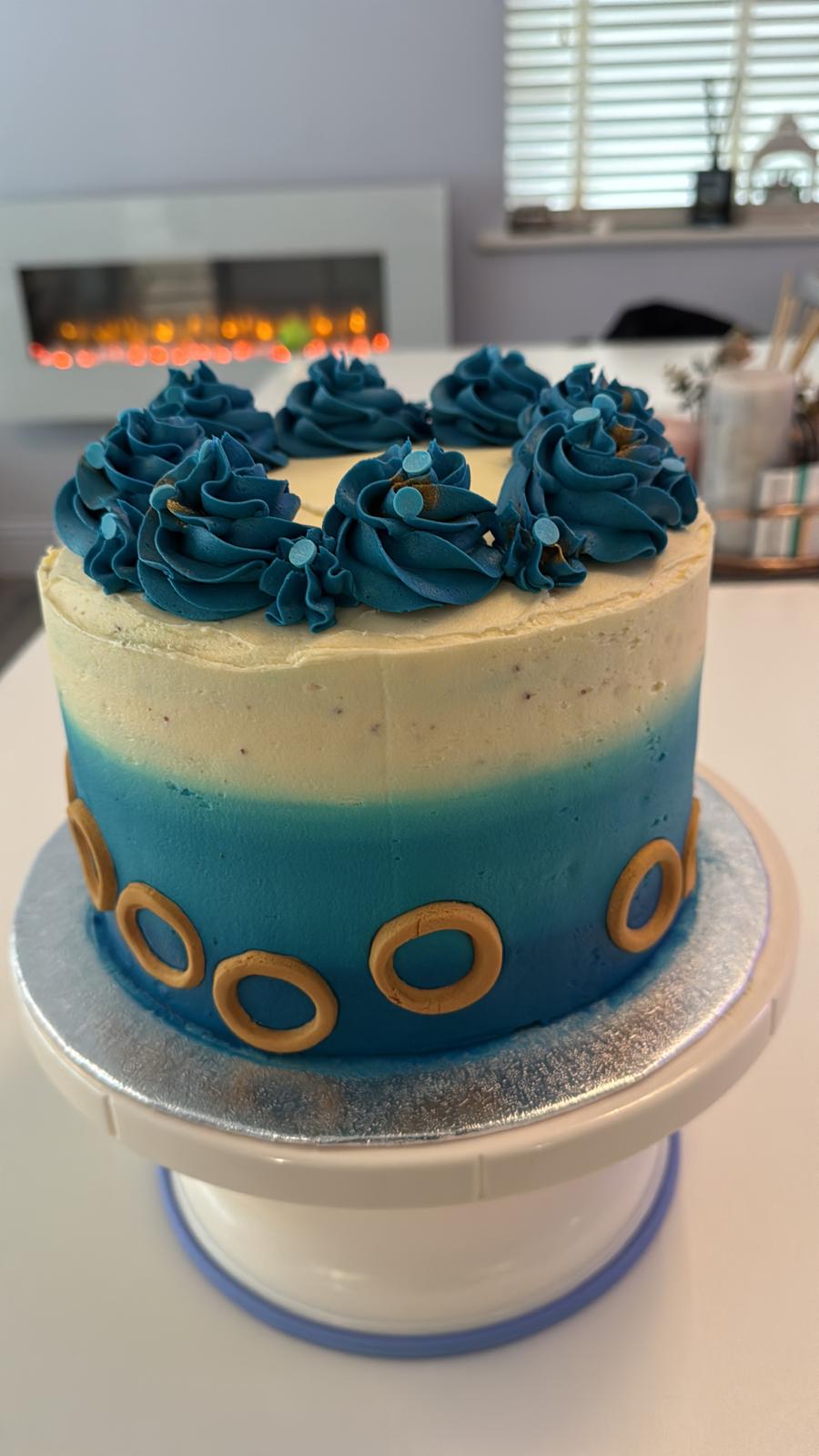 Ocean-blue Sonic cake