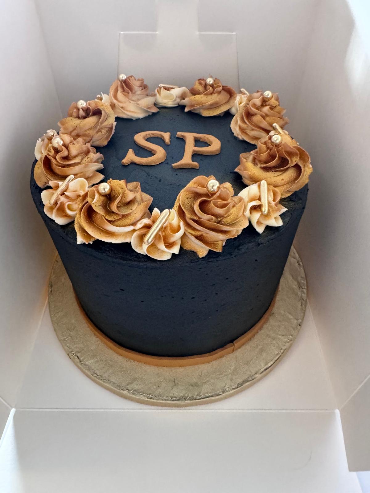 Boxing fight-night cake